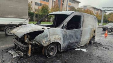 bayrampasada alev alev yanan aractan geriye demir yigini kaldi b5fa42dabd7e |