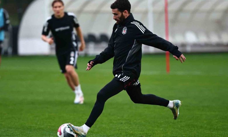 Beşiktaş, akşam idmanında kondisyon çalıştı 1 besiktas aksam idmaninda kondisyon calisti 7f8b53ebb5f7 |