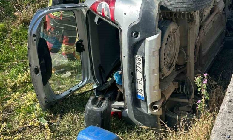 Burhaniye’de otomobil köprüden dereye devrildi 1 burhaniyede otomobil kopruden dereye devrildi 57e2084adcd7 |