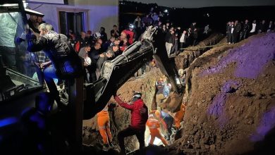 Bursa Büyükşehir’den "göçük" açıklaması: "Hane sakinleri kepçeyle çalışma yaparken meydana gelen göçükte kalan 2 kardeş hayatını kaybetti" 7 bursa buyuksehirden gocuk aciklamasi hane sakinleri kepceyle calisma yaparken meydana gelen gocukte kalan 2 kardes hayatini kaybetti 82cdafef68e0 |