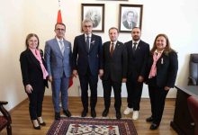 bursa kanserle savas derneginden saglik bakani memisogluna ziyaret fadd79602eef |