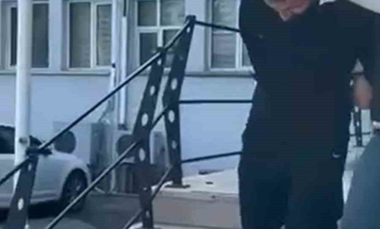 Bursa’da 84 yıl 6 ay kesinleşmiş hapis cezası bulunan hırsızlık hükümlüsü yakalandı 1 bursada 84 yil 6 ay kesinlesmis hapis cezasi bulunan hirsizlik hukumlusu yakalandi 38d44b22022d |