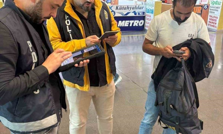 bursada duzensiz goc denetimi 3 bin 900 kisi sorgulandi 1ce5b620779d |