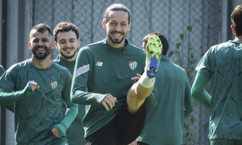Bursaspor Aksaray maçı hazırlıklarını tamamladı 1 bursaspor aksaray maci hazirliklarini tamamladi 883a9e6f16f0 |