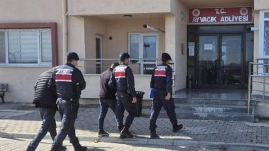 Çanakkale’de göçmen kaçakçılığı operasyonu; 9 organizatör, 3 şüpheli, 48 kaçak göçmen yakalandı 3 canakkalede gocmen kacakciligi operasyonu 9 organizator 3 supheli 48 kacak gocmen yakalandi 6ba566f3ee20 |
