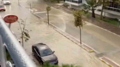 canakkalede saganak yagista sokaklar sular altinda kaldi 3785d262d2cc |