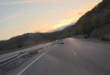 canakkalede seyir halindeki motosikletlinin kaza ani kameraya yansidi 028b9b9d3220 |