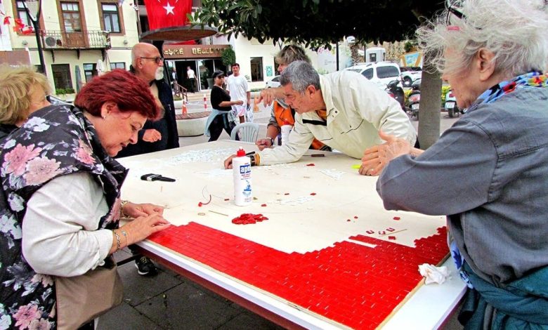 Çeşme’de Cumhuriyet Bayramı coşkusu mozaik atölyesiyle başladı 1 cesmede cumhuriyet bayrami coskusu mozaik atolyesiyle basladi b9f31be1fbd2 |