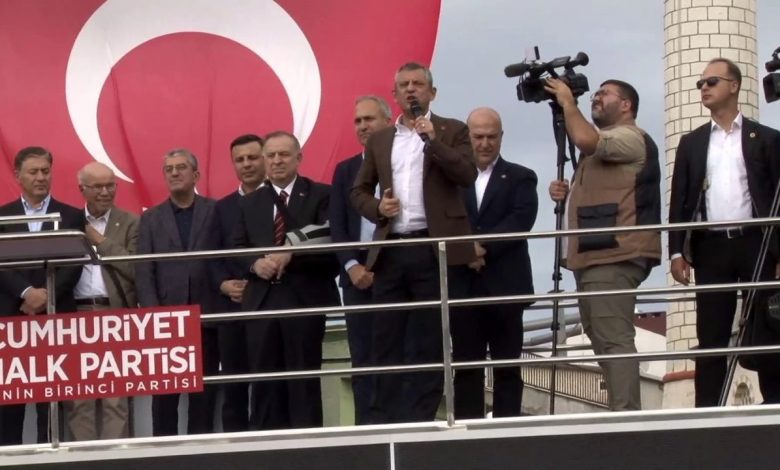 CHP Genel Başkanı Özel adliye önünde açıklamalarda bulundu 1 chp genel baskani ozel adliye onunde aciklamalarda bulundu 1a3f1a6932a7 |