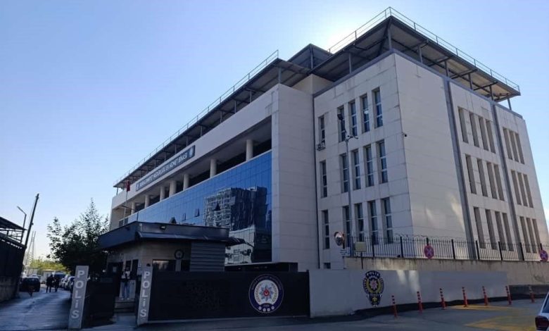 chpli eski belediye baskani ve esi de gozaltinda 95c7ecf8b564 |