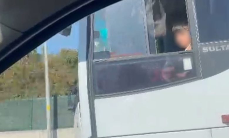 Çocuğun otobüs ile tehlikeli yolculuğu kamerada 1 cocugun otobus ile tehlikeli yolculugu kamerada 886999015ef0 |