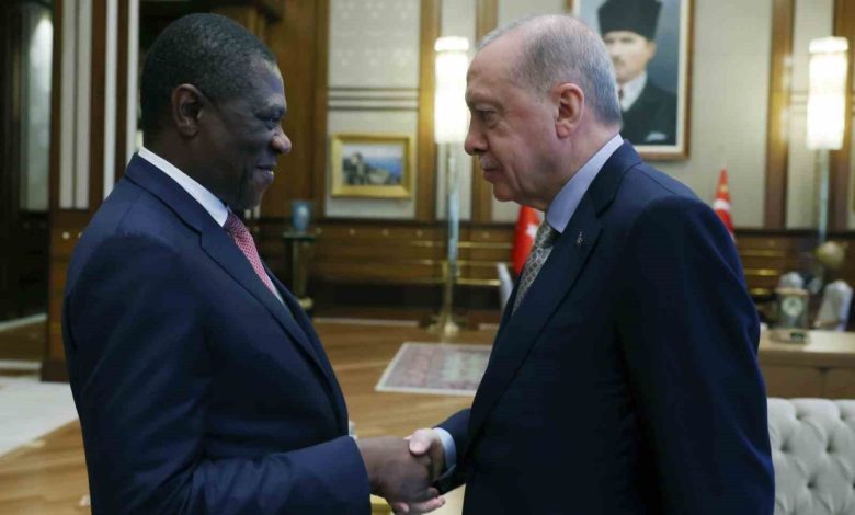 Cumhurbaşkanı Erdoğan, Güney Afrika Cumhuriyeti Cumhurbaşkanı Yardımcısı Mashatile’yi kabul etti 1 cumhurbaskani erdogan guney afrika cumhuriyeti cumhurbaskani yardimcisi mashatileyi kabul etti 49dfef92912a |