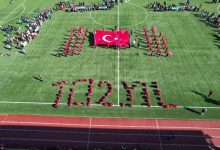 depremin vurdugu sindirgida cumhuriyet coskusu yasaniyor ee2d5b9bc947 |