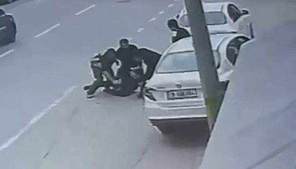 drift atarken yakalandi sonrasinda yaptiklari pes dedirtti 8e285ebee4e7 |