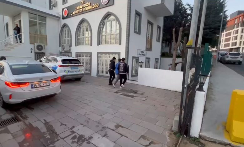 Evden aldığı yedek anahtarla park halindeki aracı çalan hırsız yakalandı 1 evden aldigi yedek anahtarla park halindeki araci calan hirsiz yakalandi 796836ae43cb |
