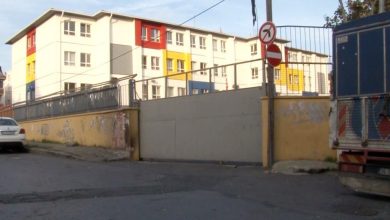 Eyüpsultan’da bir okulun kapısı öğrencilerin üstüne düştü: 4 yaralı 6 eyupsultanda bir okulun kapisi ogrencilerin ustune dustu 4 yarali 57759e8cfdfe |