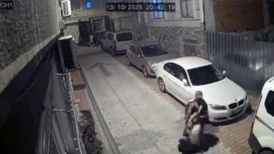 fatihte kendisine vuran kadini doverek yerde surukledi d647716dbbe9 |