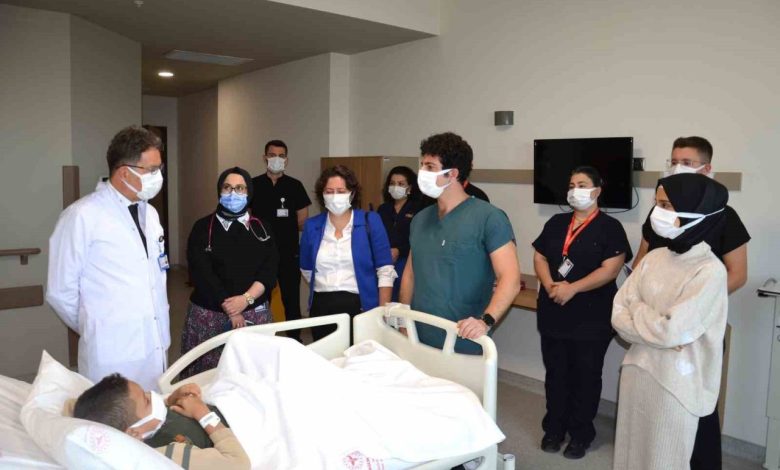 Fedakâr babadan oğluna en anlamlı hediye: 9 yaşındaki oğluna böbreğini verdi. 1 fedakr babadan ogluna en anlamli hediye 9 yasindaki ogluna bobregini verdi 03ec29f15e98 |