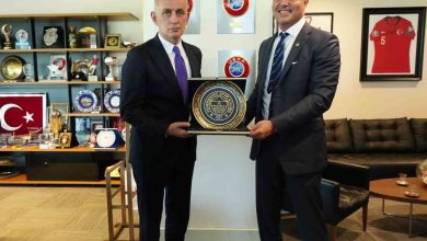 Fenerbahçe Başkanı Sadettin Saran, TFF Başkanı Hacıosmanoğlu’nu ziyaret etti 5 fenerbahce baskani sadettin saran tff baskani haciosmanoglunu ziyaret etti 444fe408ac81 |