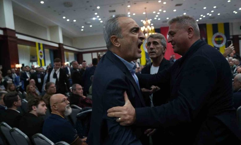 Fenerbahçe Yüksek Divan Kurulu Toplantısı’nda gerginlik 1 fenerbahce yuksek divan kurulu toplantisinda gerginlik 7545ba29ce45 |