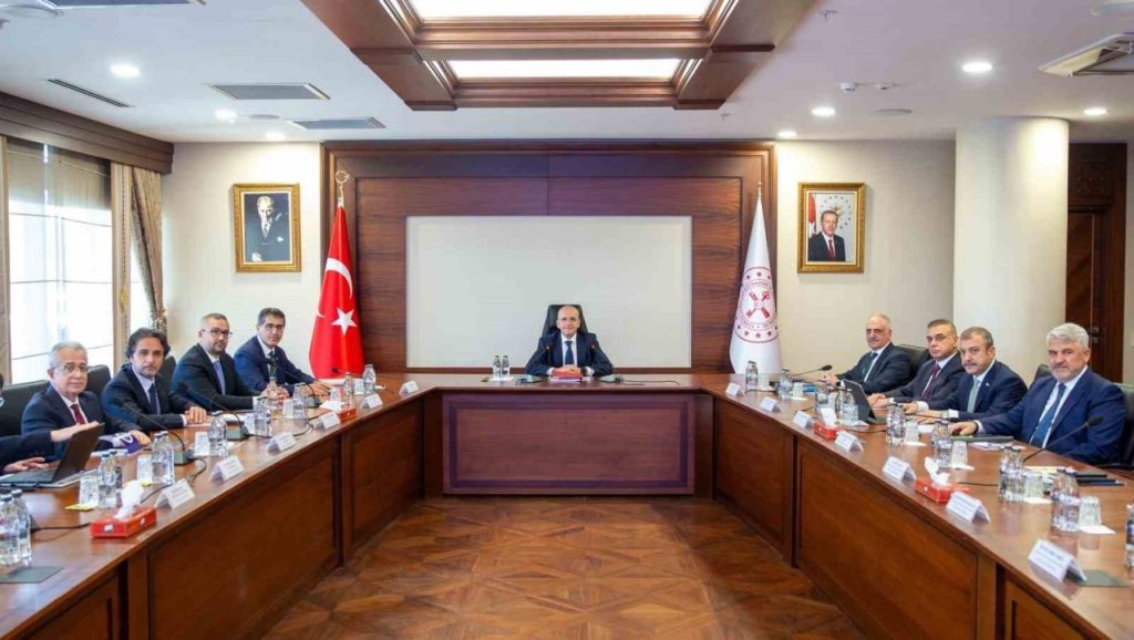 finansal istikrar komitesi bakan simsek onderliginde toplandi 86a07648421e |