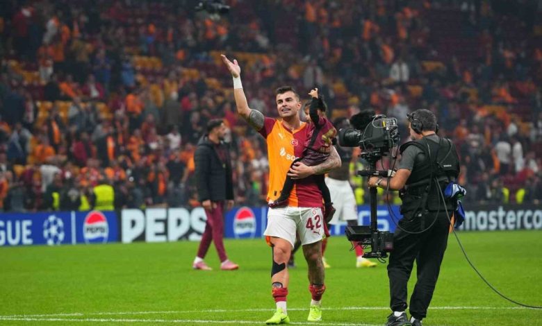 Galatasaray, Bodo/Glimt galibiyetini taraftarıyla kutladı 1 galatasaray bodoglimt galibiyetini taraftariyla kutladi 24a4e9979db0 |