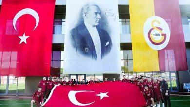 galatasarayli futbolculardan 29 ekim cumhuriyet bayrami kutlamasi a4a110b67e13 |