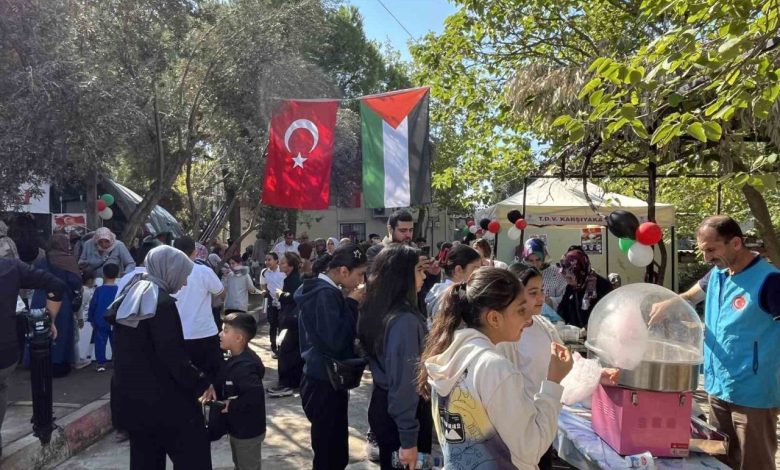 gazze icin izmirde hayir carsisi kuruldu 499ab88f2c43 |