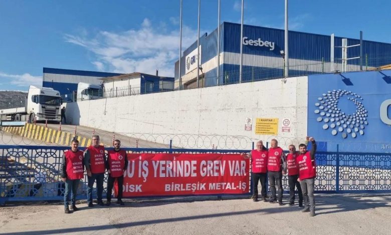 GESBEY’de grev çanları çaldı: İşçiler iş bıraktı 1 gesbeyde grev canlari caldi isciler is birakti 6576e273f81c |