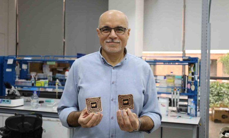 Göğüs kanserini erken fark edecek ‘akıllı tekstil’ ürünü geliştirildi 1 gogus kanserini erken fark edecek akilli tekstil urunu gelistirildi 5b9c38cdbb04 |