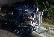 gonende otomobil traktore carpti 2 yarali 1529147f8af4 |