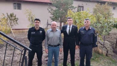 Güdül Kaymakamı’nın ilk ziyareti şehit aileleri oldu 4 gudul kaymakaminin ilk ziyareti sehit aileleri oldu 071c41b5bb1b |