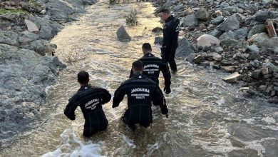Gün aydınlandı, selde kaybolan vatandaşı bulma çalışmaları yeniden başladı 2 gun aydinlandi selde kaybolan vatandasi bulma calismalari yeniden basladi e99d534d5726 |