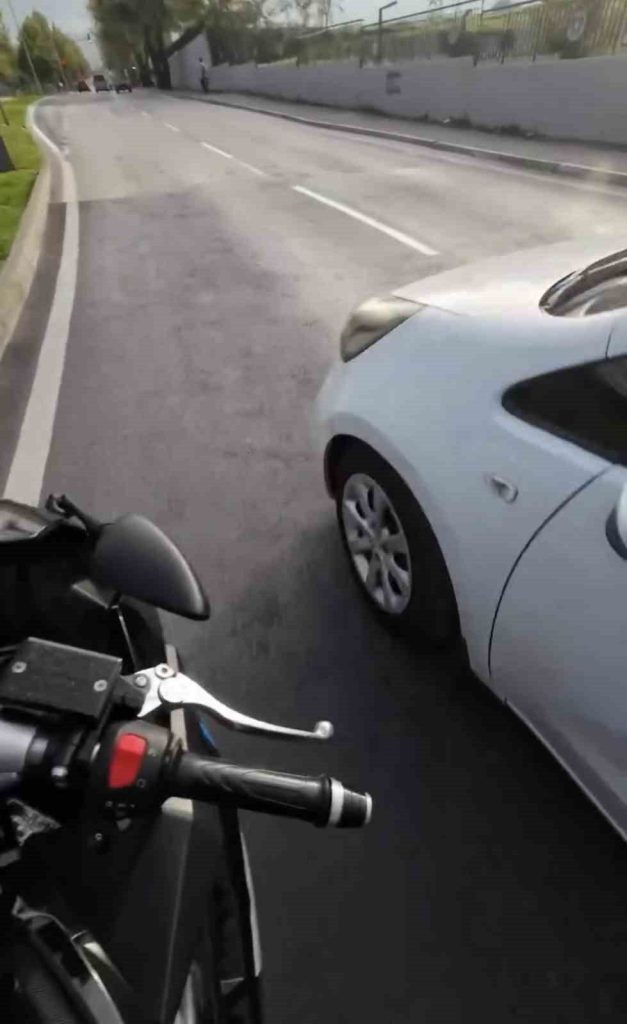 hak edene hak ettigini vereceksin dedi aynayi parcaladi o anlar kamerada 18c362d1e84d |