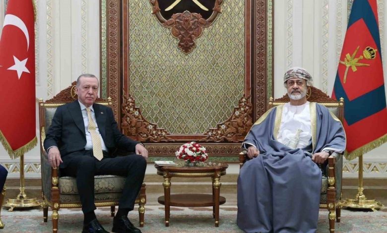 İletişim Başkanı Duran: "Cumhurbaşkanımızın Kuveyt, Katar ve Umman ziyaretleri, Türkiye’nin bölgesel vizyonuna yeni bir dinamizm kazandırmıştır" 1 iletisim baskani duran cumhurbaskanimizin kuveyt katar ve umman ziyaretleri turkiyenin bolgesel vizyonuna yeni bir dinamizm kazandirmistir b72cc758eb81 |