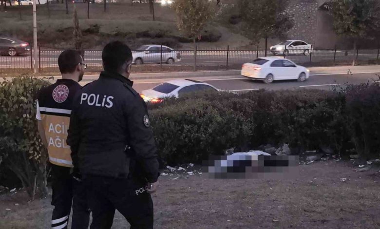 İnegöl’de köprülü kavşakta erkek cesedi bulundu 1 inegolde koprulu kavsakta erkek cesedi bulundu 2e76f4c28ce2 |