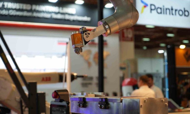 insani algilayan robotik kollar endustriyel boyama yapiyor 0286753de6dc |