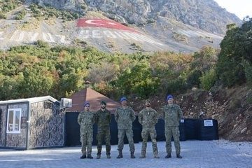 İspanya Silahlı Kuvvetleri heyeti, Dağ, Komando Okulu ve Eğitim Merkezi Komutanlığını ziyaret etti 1 ispanya silahli kuvvetleri heyeti dag komando okulu ve egitim merkezi komutanligini ziyaret etti de6759dbcef2 |