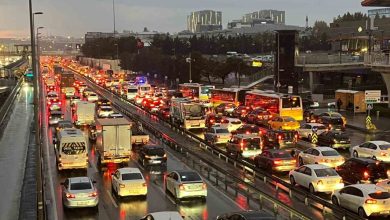 İstanbul’da yağışla birlikte trafik yoğunluğu yüzde 81’e ulaştı 3 istanbulda yagisla birlikte trafik yogunlugu yuzde 81e ulasti 3766da054525 |