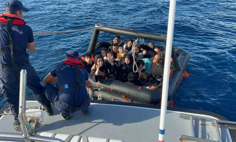 izmir aciklarinda 85 duzensiz gocmen kurtarildi 73 gocmen yakalandi 2e58e27e3355 |