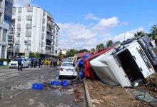 izmirde kontrolden cikan tir yan yola uctu 2 arac ezildi d6e60603d1ad |