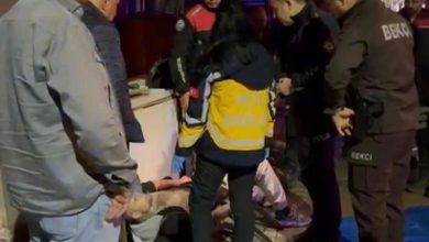 İzmir’de parkta kanlı tartışma: 5 yerinden bıçaklandı 5 izmirde parkta kanli tartisma 5 yerinden bicaklandi d7e10f18f0da |