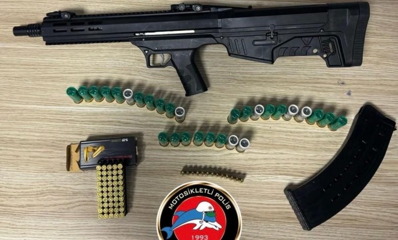 İzmir’de polis son bir haftalık denetim raporunu açıkladı 1 izmirde polis son bir haftalik denetim raporunu acikladi b0693421c7c2 |