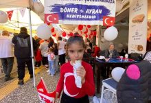 izmirli donerci gelenegi surdurdu 29 ekimde cocuklara ucretsiz doner ikrami 5c08fdb0eadd |