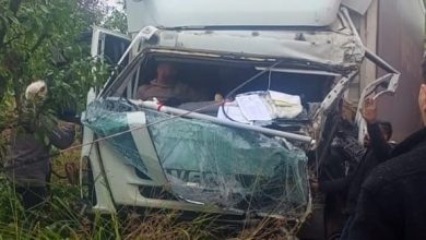 kamyonlar kafa kafaya carpisti 7d7d38d0ec69 |