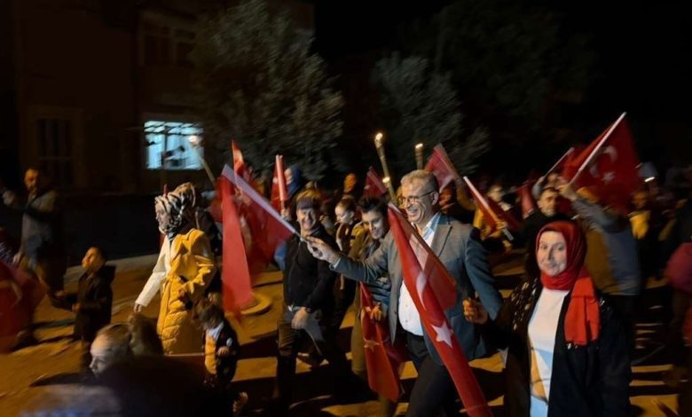 Karabiga’da 29 Ekim Cumhuriyet Yürüyüşü Coşkusu 1 karabigada 29 ekim cumhuriyet yuruyusu coskusu 5ec5f7008cfa |