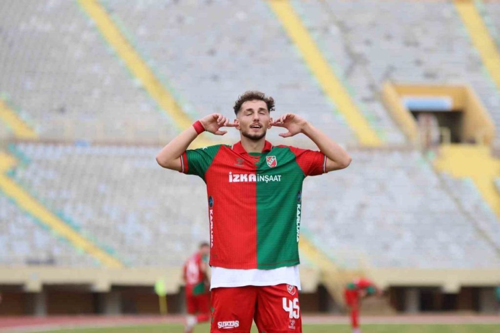 karsiyakada yasin uzunoglu dikkatleri cekiyor 82f3396d25be |