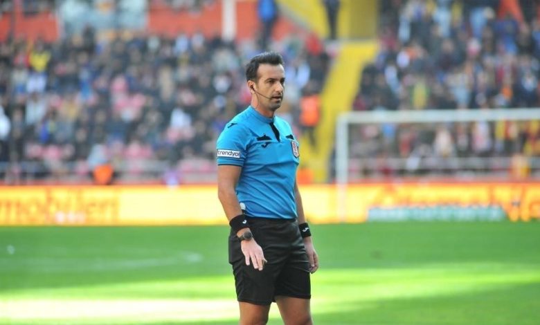 Kasımpaşa - Beşiktaş maçının VAR’ı Kadir Sağlam oldu 1 kasimpasa besiktas macinin vari kadir saglam oldu 2cca20cf8cba |