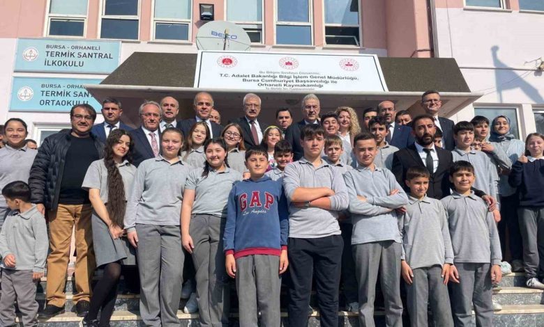 koy okulu cocuklarinin bilgisayar sevinci 5f410aa730bc |