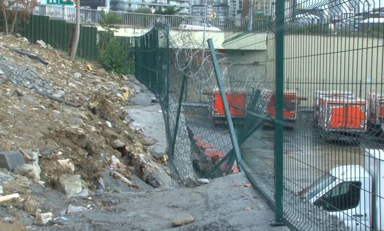 Küçükçekmece’de dondurma fabrikasının istinat duvarı çöktü 1 kucukcekmecede dondurma fabrikasinin istinat duvari coktu e5f8669244f7 |